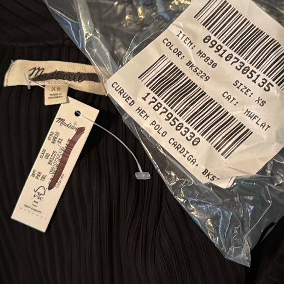 Madewell Curved Hem Polo Cardigan Ribbed Tee in True Black Size XS NWT - Picture 5 of 6